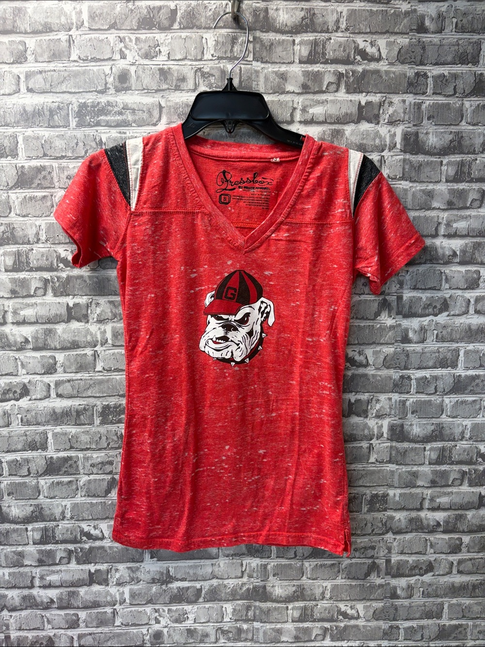 Georgia Bulldogs
Women's Red Bulldog V-Neck Tee with Black & White accents